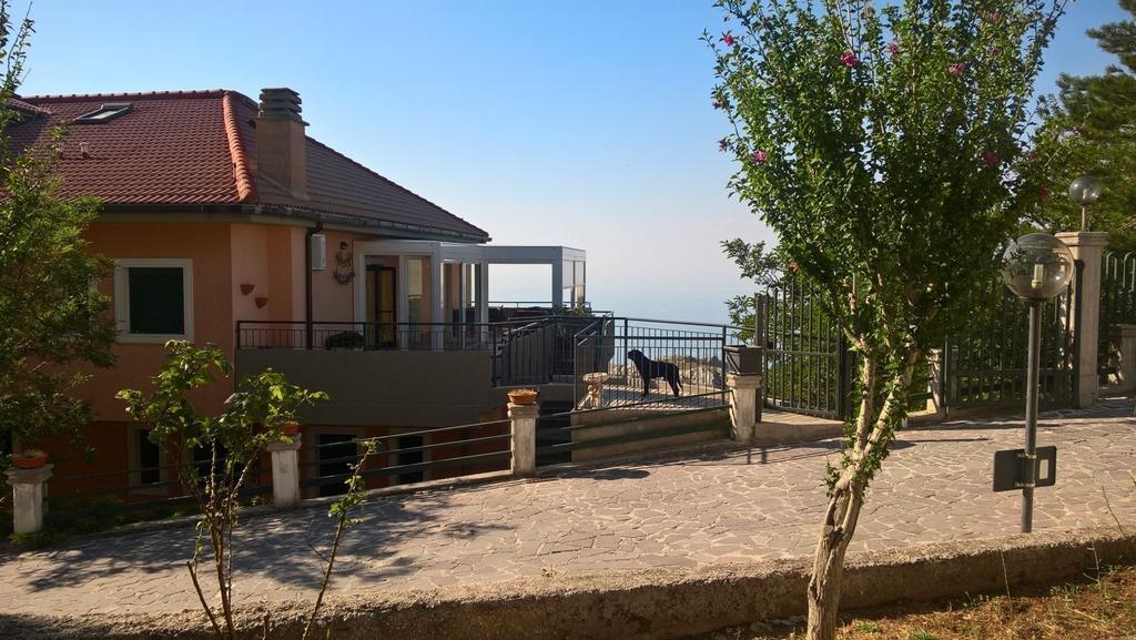 B&B Angela Монте-Сант'Анджело Экстерьер фото
